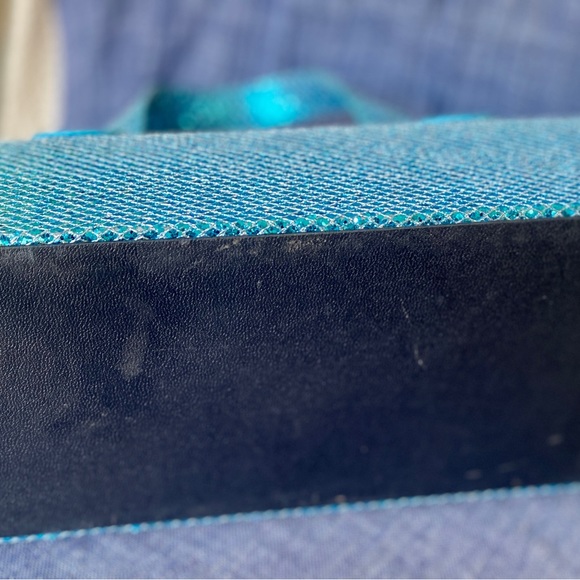 Amazing mermaid blue sparkly purse/wine holder!!! - Picture 2 of 3